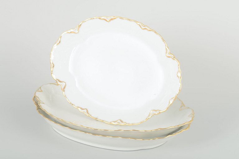 Haviland, France
3 oval dishes, 1940s.