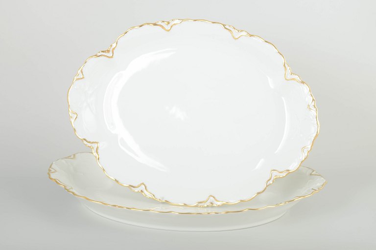 Haviland, France
2 oval dishes, 1940s.