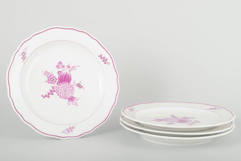 Meissen, Germany
4 lunch plates, 1930s.