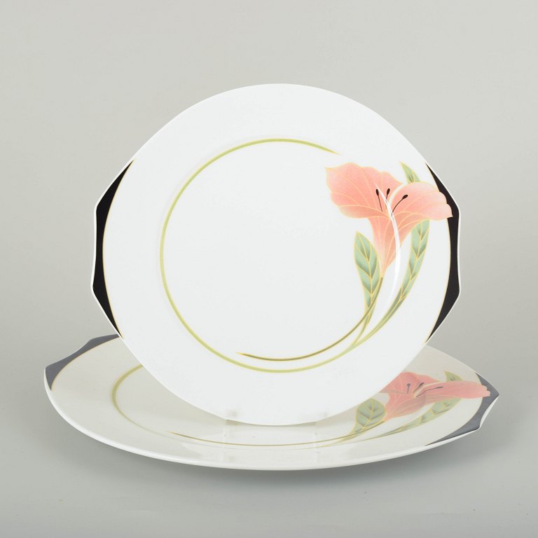 Villeroy & Boch
2 plates “Iris”, 1980s.