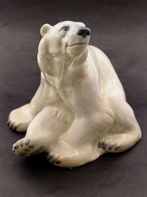 B&G Polar Bear colossal polar bear figure 1954