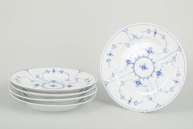 Royal CopenhagenBlue Fluted Plain, model 1/177Five lunch plates, 1950s.