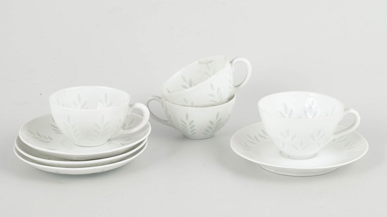 Friedl Holzer-Kjellberg for ArabiaSet of four demi-tasse cups with saucers, 1970s.