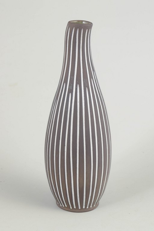 Helge Østerberg, keramik vase, hånddekoreret, 1970’erne.