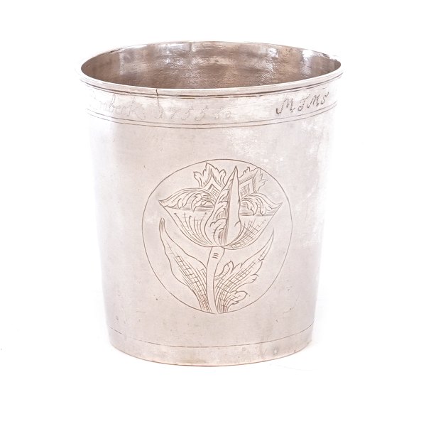 Silver cup by Wolf Petersen, Haderslev, Denmark, 1746-63. H: 10cm