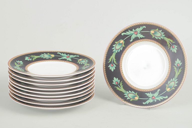Nina Campbell for Rosenthal, set of 10 small plates.