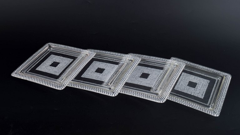 Oiva Toikka for Nuutajärvi, set of 4 plates.