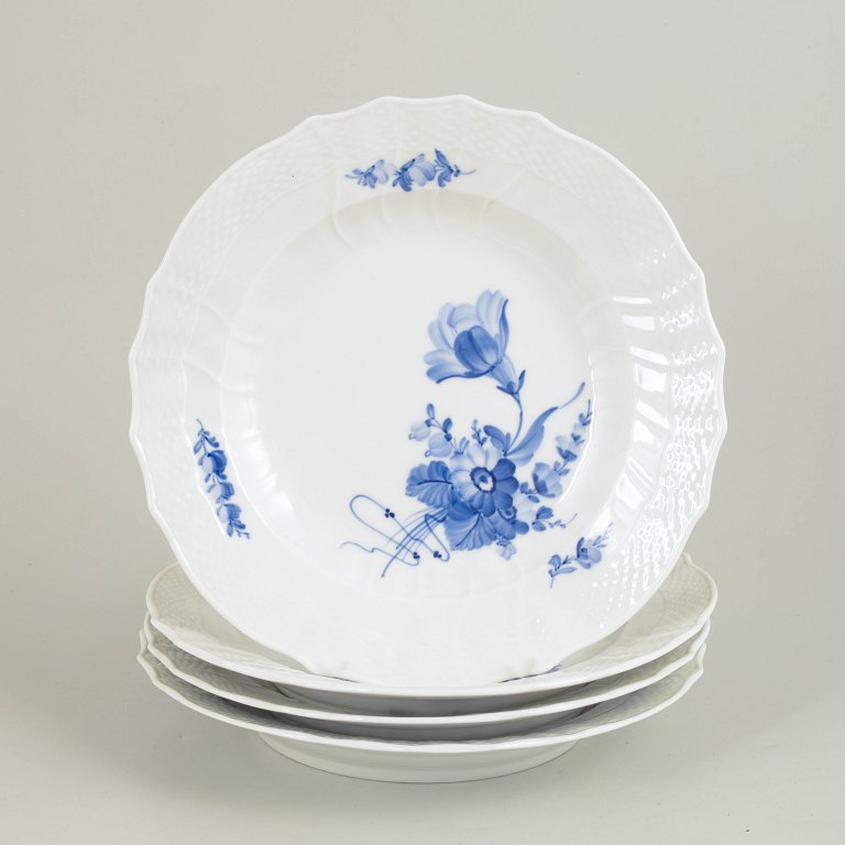 Royal Copenhagen Blue Flower Curved, set of four dinner plates.