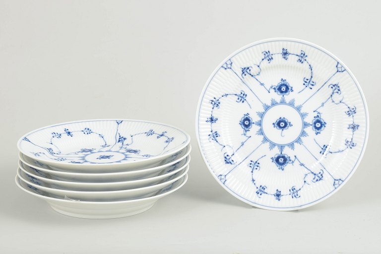 Royal Copenhagen Blue Fluted Plain set of six salad/lunch plates.