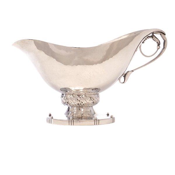 Georg Jensen Sauciere aus Sterlingsilber #177. Gestempelt Georg Jensen. H: 12,5cm. L: 21cm. G: 370gr