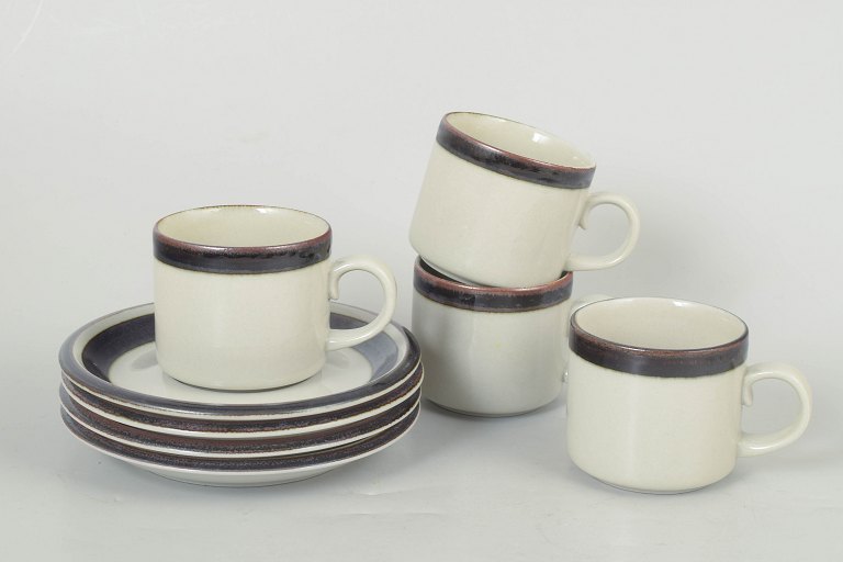 Arabia Karelia, set of four tea cups with matching saucers.