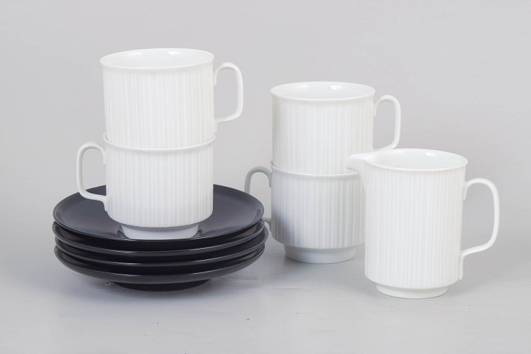 Tapio Wirkkala for Rosenthal Studio-Line, set of four coffee cups with saucers and creamer.