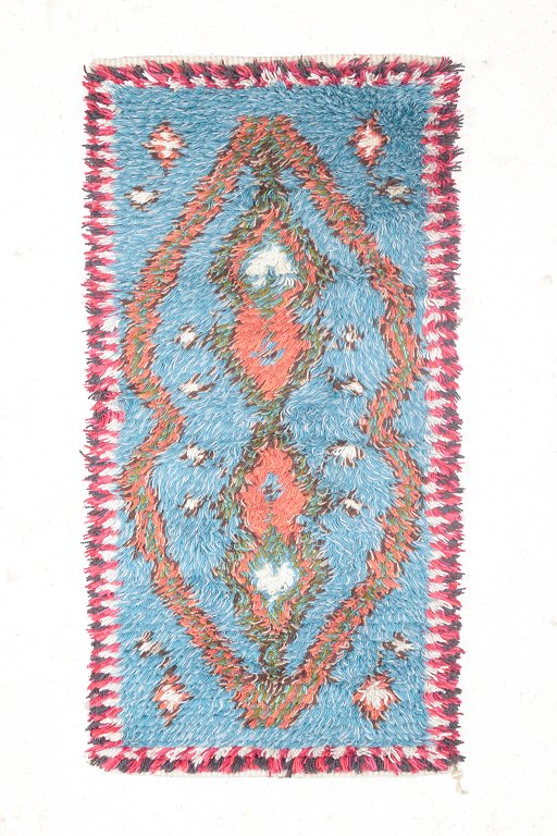 Berga Ullspinneri Swedish handwoven rya carpet.