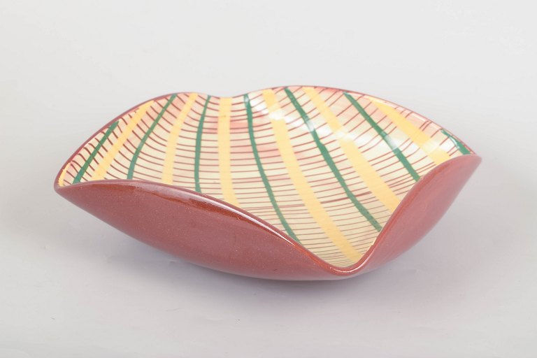 Anna-Lisa Thomson for Upsala Ekeby, large bowl.