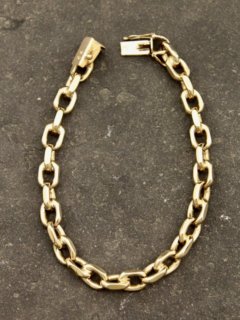 8 carat gold anchor bracelet