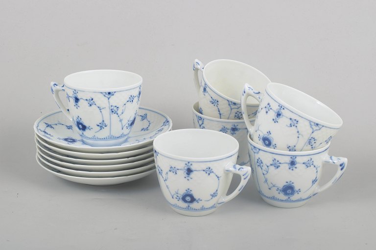 Bing & Grøndahl, Model 102 Set of Six Coffee Cups with Saucers.